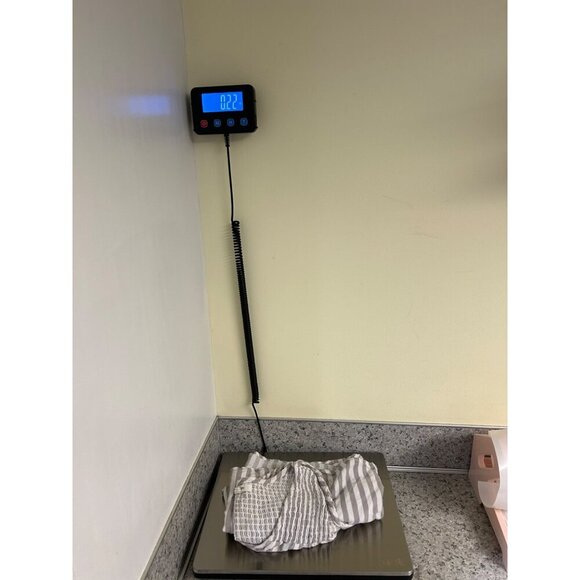 Maurice’s grey and white striped v-neck tank women’s size M flowy comfy summer - Picture 6 of 6